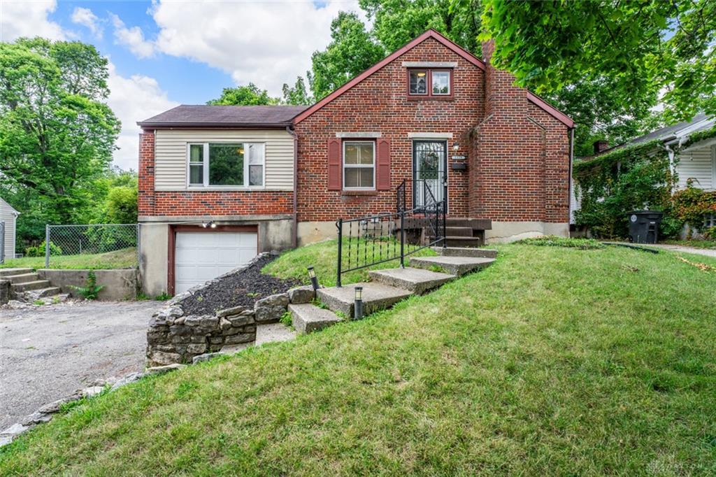 1329 Shaftesbury Road