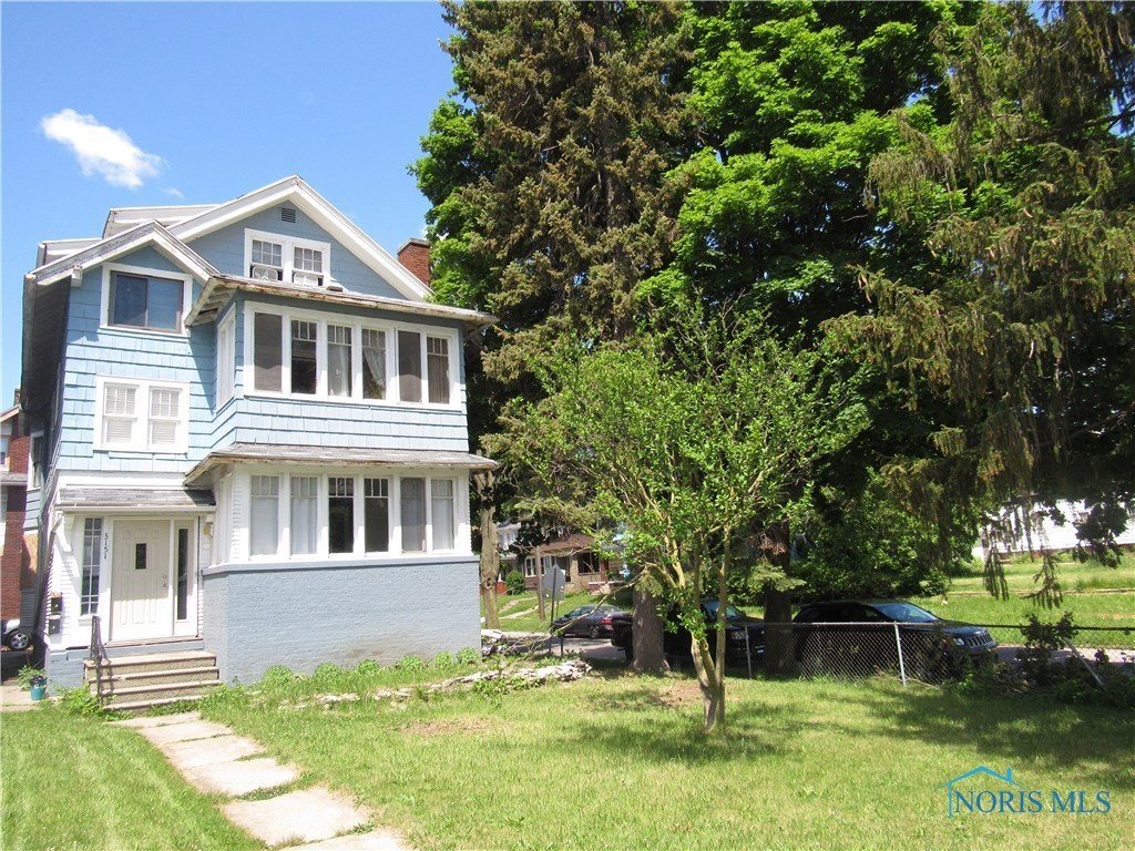 3151 Collingwood Boulevard - 3